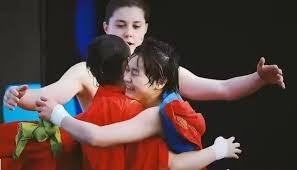 MLB》敬业的大谷翔平 自打球痛到蹲地仍忍痛起身